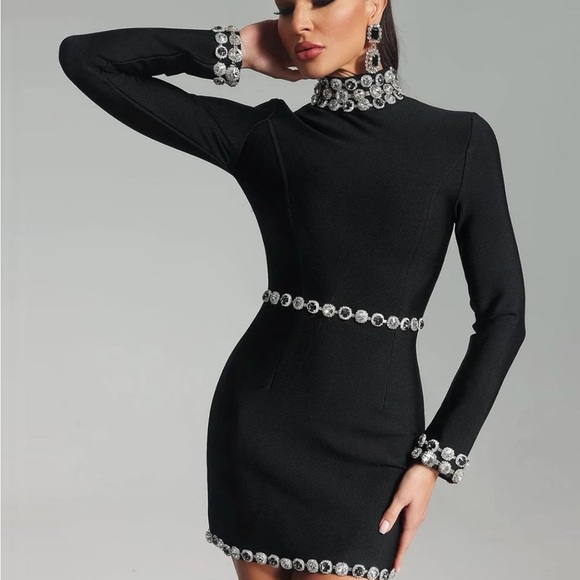 Elegant Black Mini Dress with Silver Accents - Picture 1 of 5